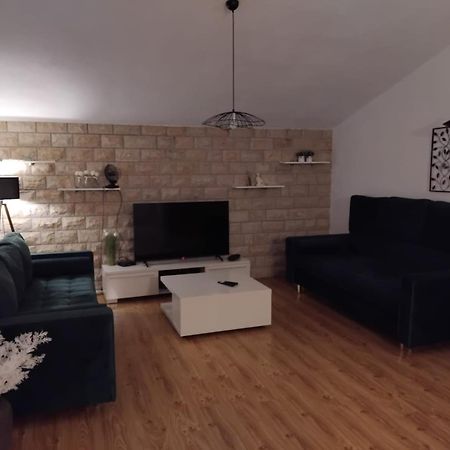 Apartman Zdravka Policnik Buitenkant foto